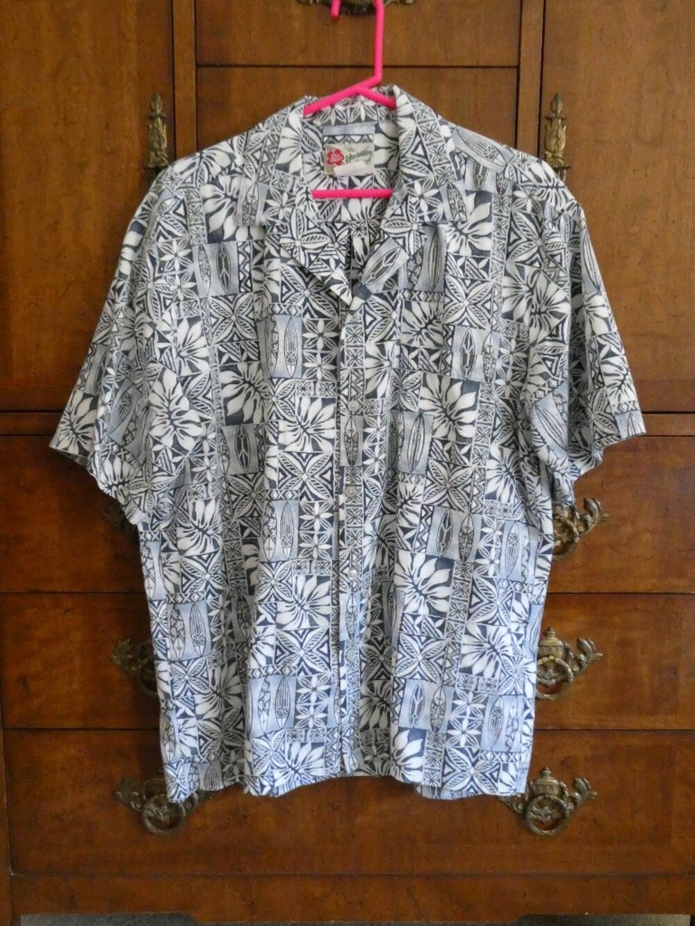 Hilo Hatties The Hawaiian Original Men's Button Down Shirt Size Large